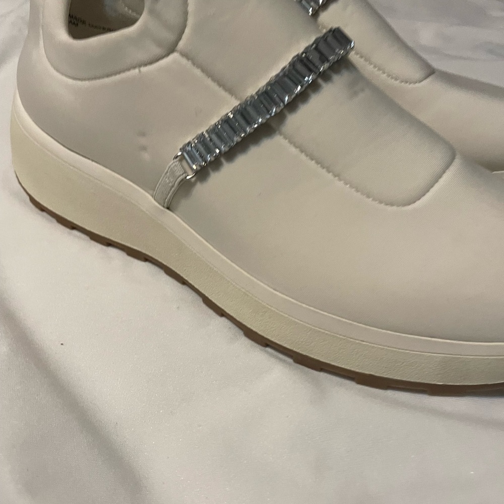 Nordstrom Cream Sneakers with Silver Accents
